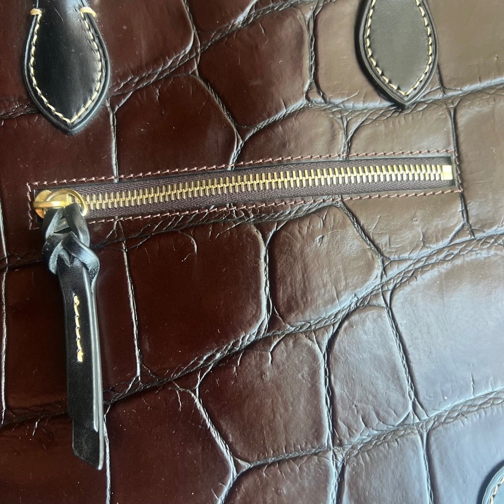 Dooney‎ & Bourke Denison Brielle Espresso Croc Embossed Leather Tote Black Trim - Picture 7 of 16